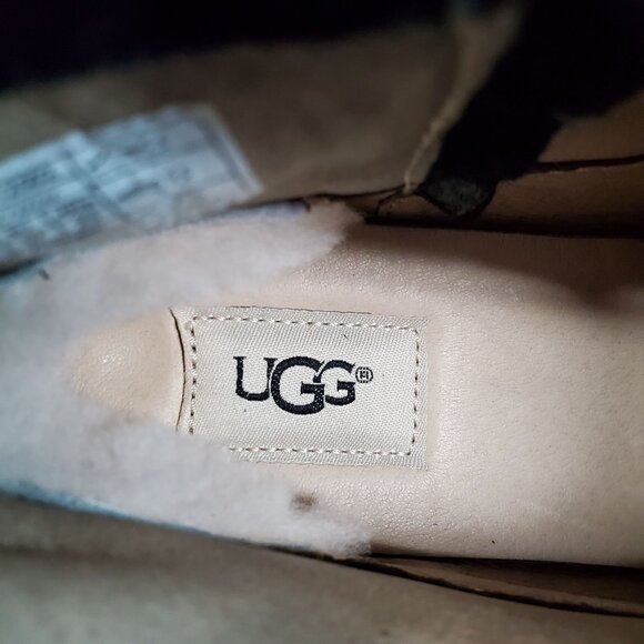 UGG Shoes Womens Size 6 Black Suede Shenendoah Fringe Ankle Boots - Picture 8 of 10